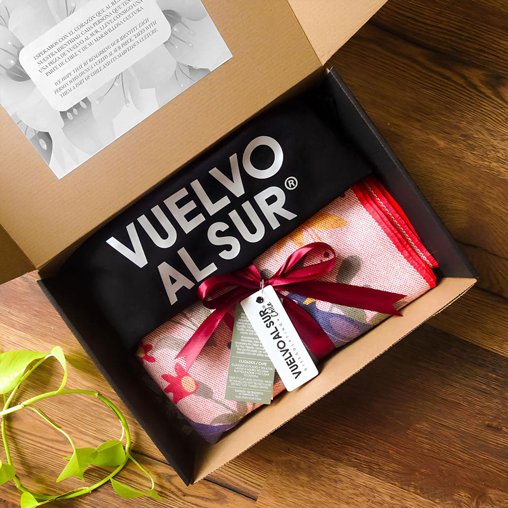 Ruana con Alpaca Pequeñas Aves Roja