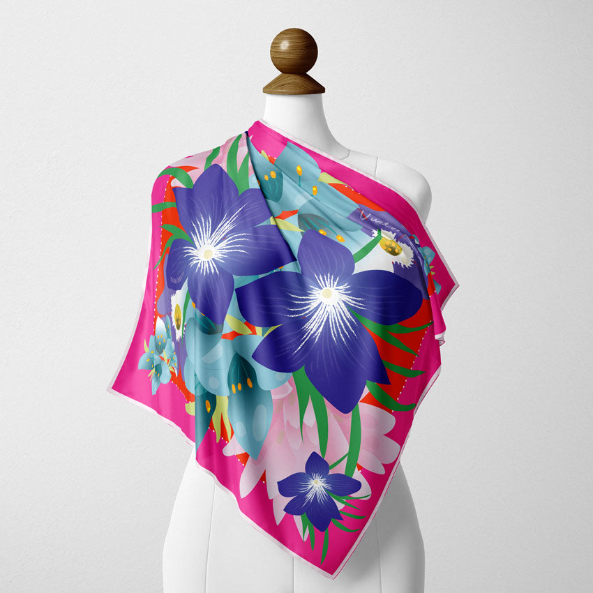 Pañuelo de Lana y Seda Flora Chilena Pink · 90 cm