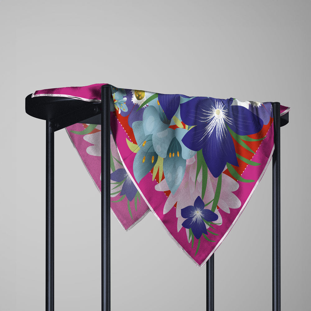 Pañuelo de Lana y Seda Flora Chilena Pink · 90 cm