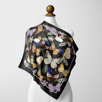 Pañuelo de Lana y Seda Mariposas de Chile · 90 cm