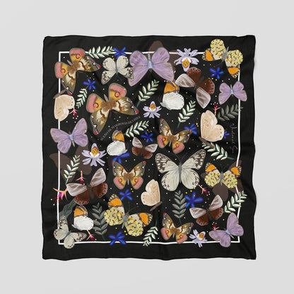 Pañuelo de Lana y Seda Mariposas de Chile · 90 cm